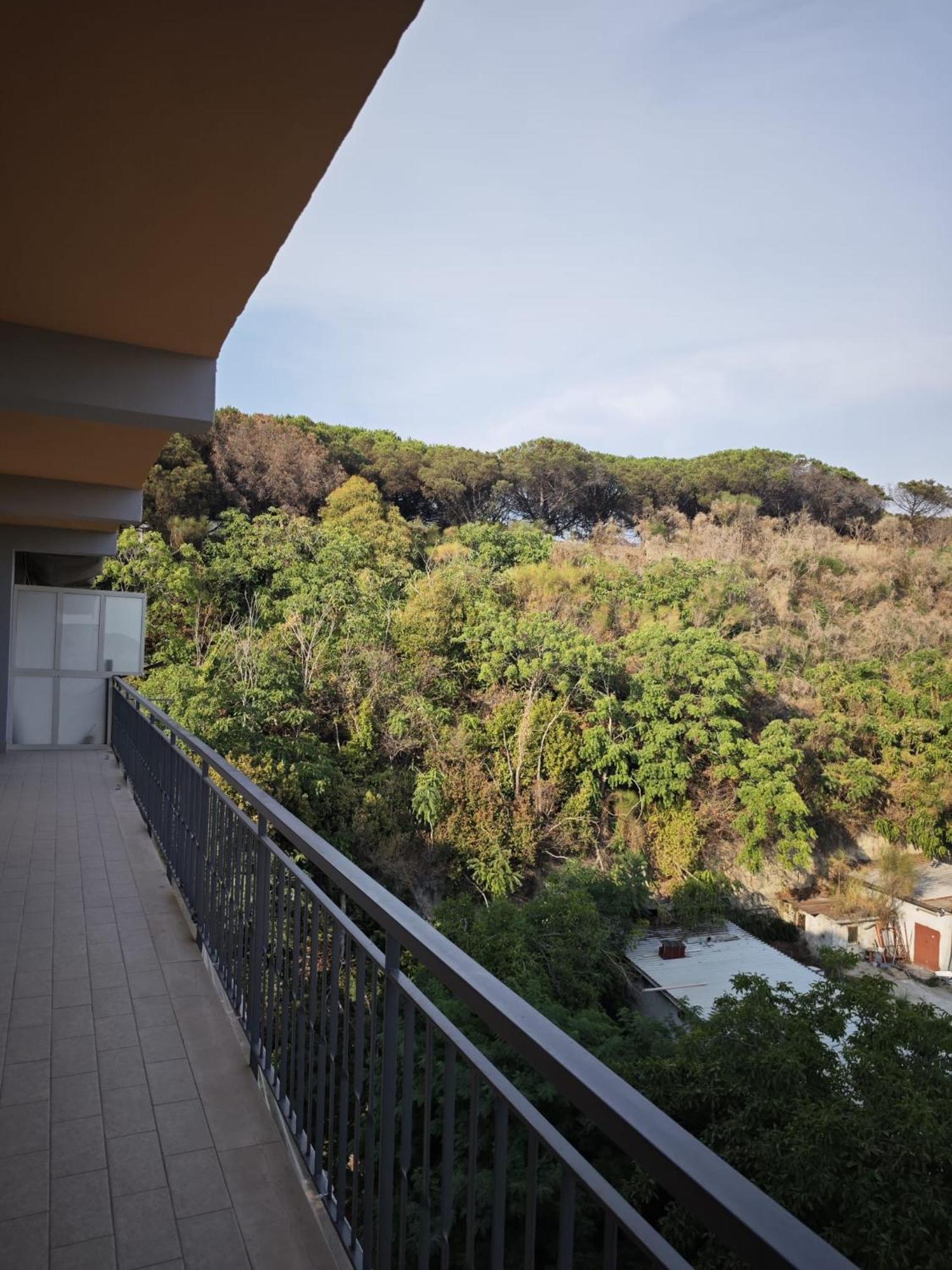 Napoli Central Capodichino B&B ภายนอก รูปภาพ