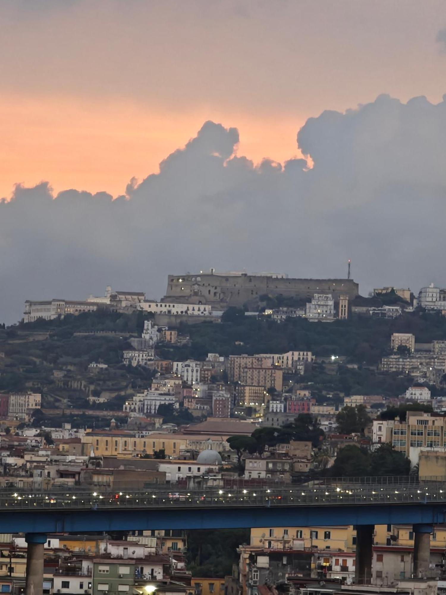 Napoli Central Capodichino B&B ภายนอก รูปภาพ